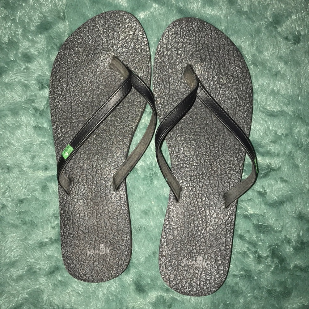 Sanuk yoga mat flip flops